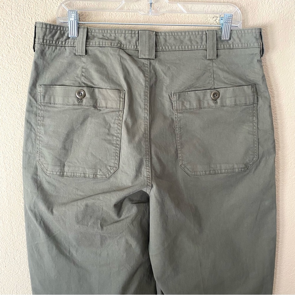 Banana Republic The Barrel Pant in Green Olive - Picture 5 of 11
